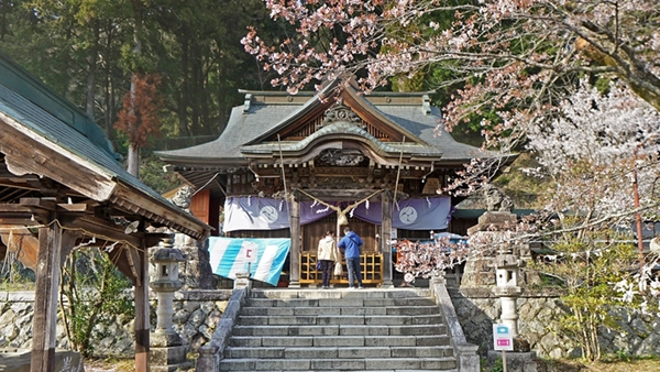 大子町の十二所神社鳥居の景観写真とVRツアーのリンク
