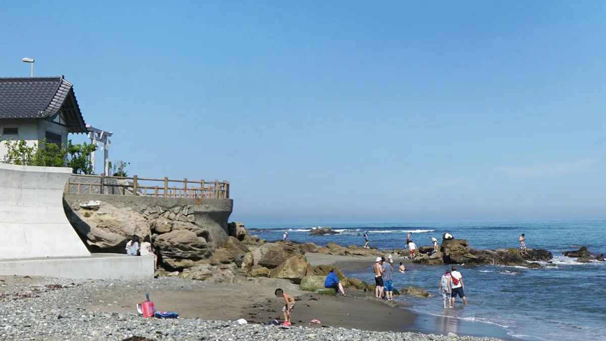会瀬海水浴場磯付近浜辺での磯遊び景観写真とVRツアーリンク