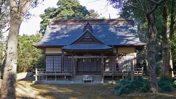 楠木神社の拝殿の景観写真とVRツアーのリンク