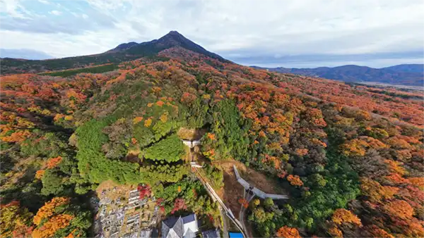 筑波山の男体山南側写真の紅葉景観写真