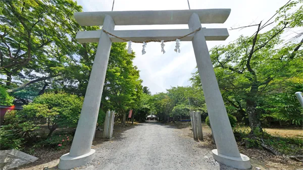 菅谷鹿島神社の鳥居の景観写真