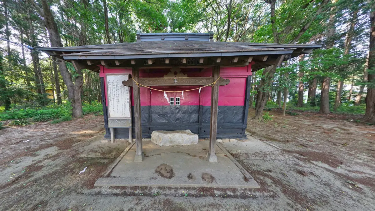 桜川市の雷電神社の拝殿の景観と案内VRツアー